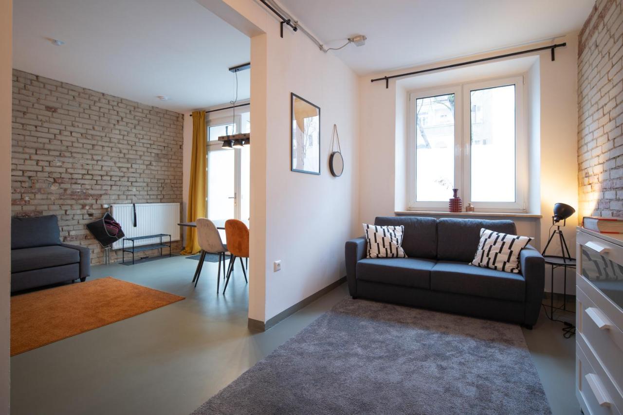 Gemuetliches Suedlich Vom Woehrder Apartment